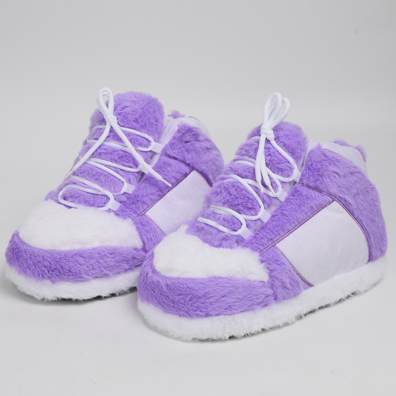 Warm Plush Sneaker Slippers, T - Sneaker Care Set recensione e prezzo